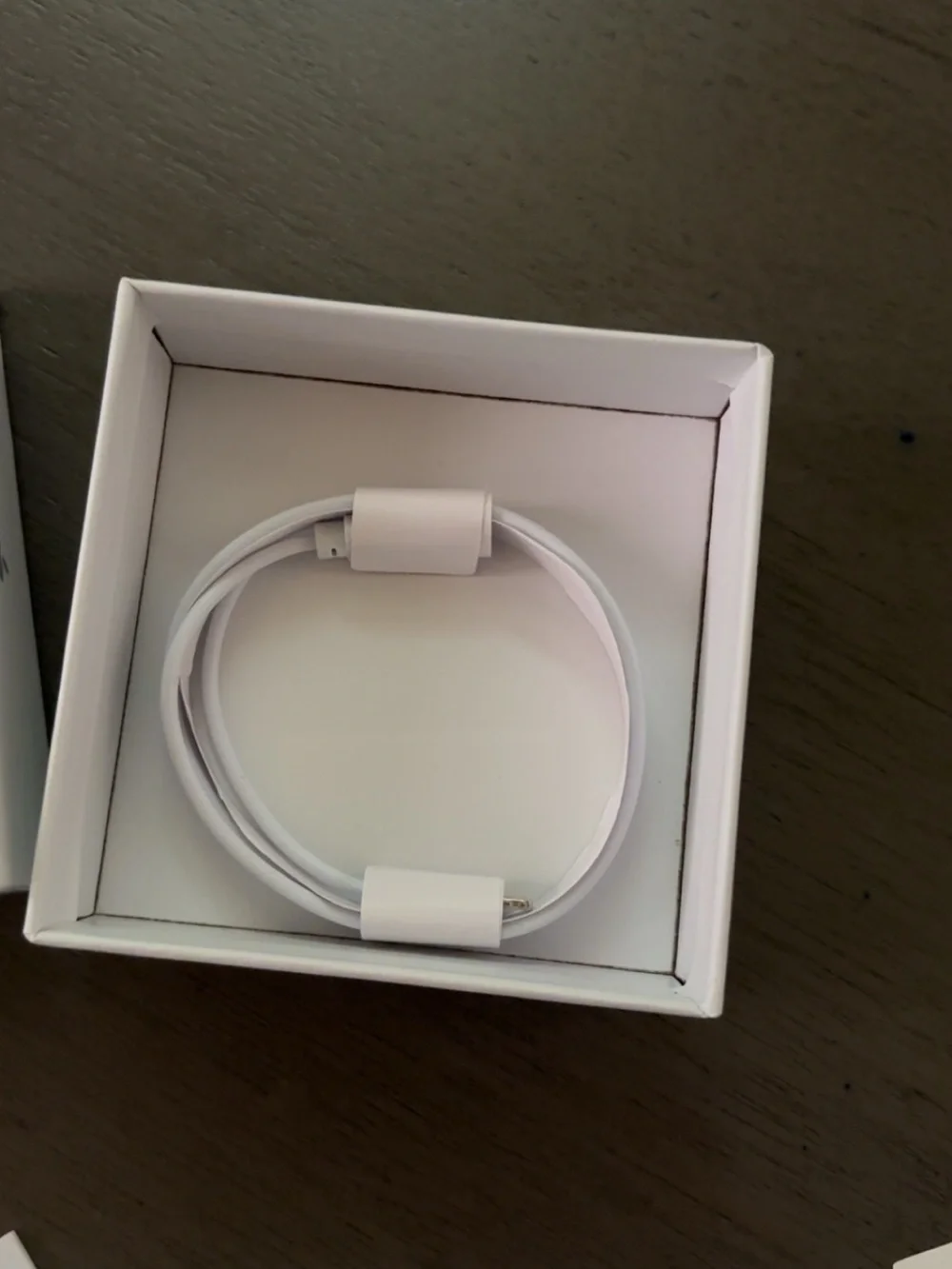 Wireless True Wireless Earbuds in White with Charging Case